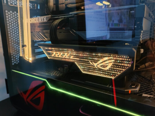 🔥ROG XH01大力神显卡支架，省力安装，让你的电脑瞬间提升颜值！💻✨