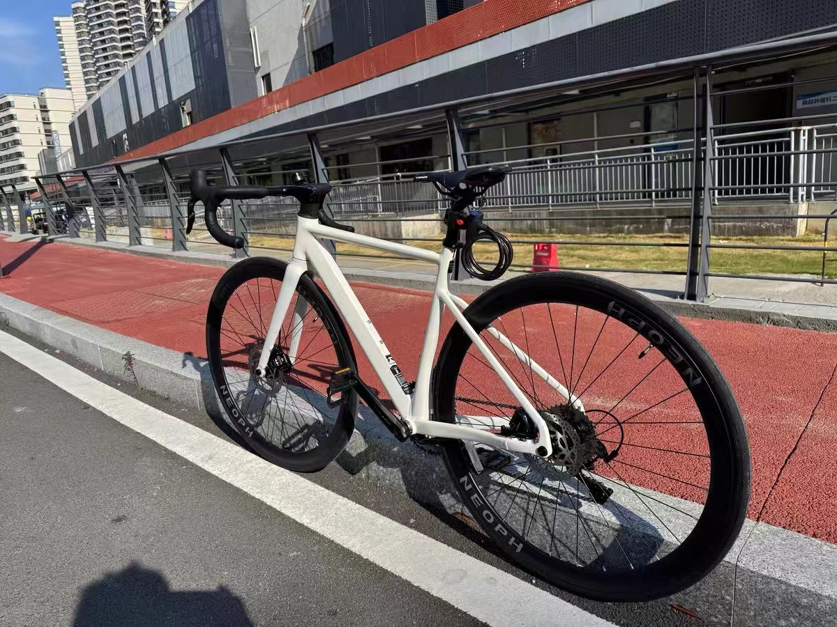 不愧是网上很火的一款公路车