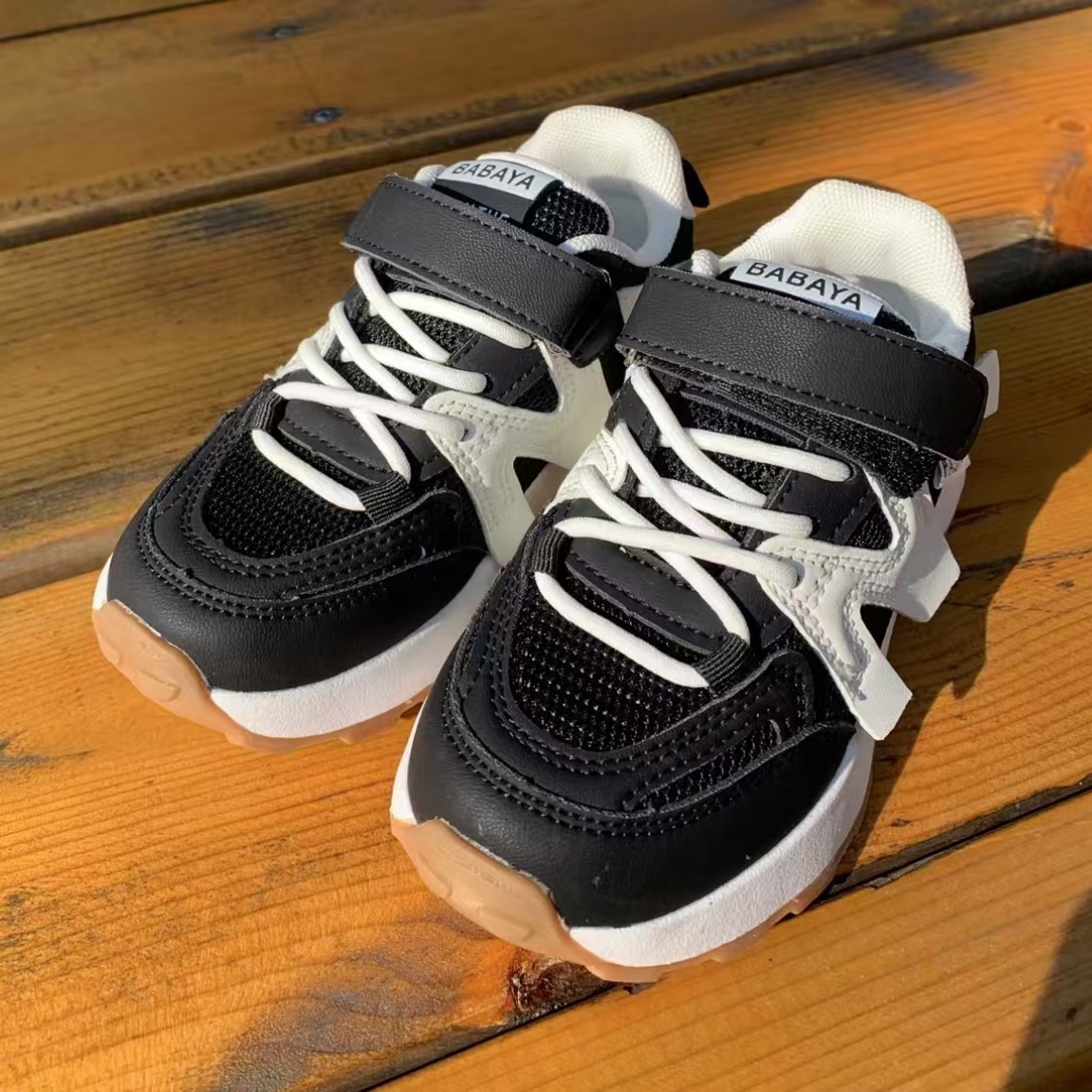 配色绝绝子的耐磨儿童鞋