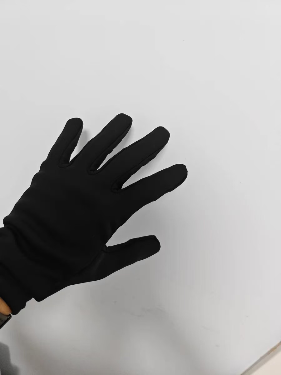 冬天必备的一款防风手套