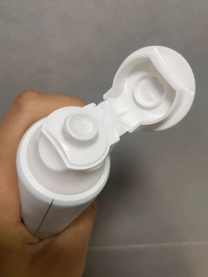 好用的牙膏，清洁美白，高山茉莉香，爱了