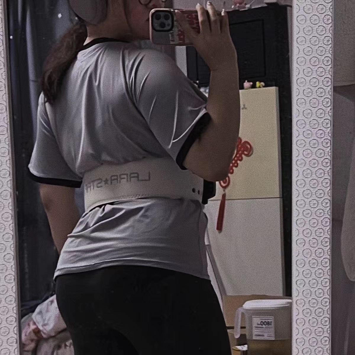 自从有了劳拉之星护腰，就不怕深蹲硬拉💕