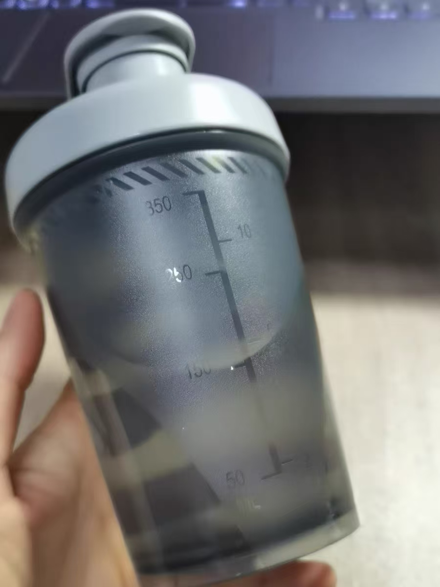 爱运动的人少不了摇摇杯