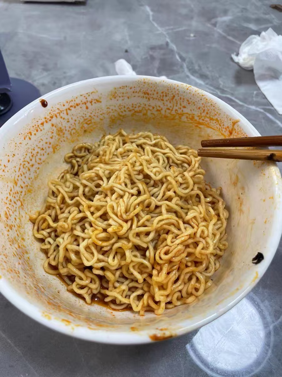 不允许有人还没吃过白象火鸡面