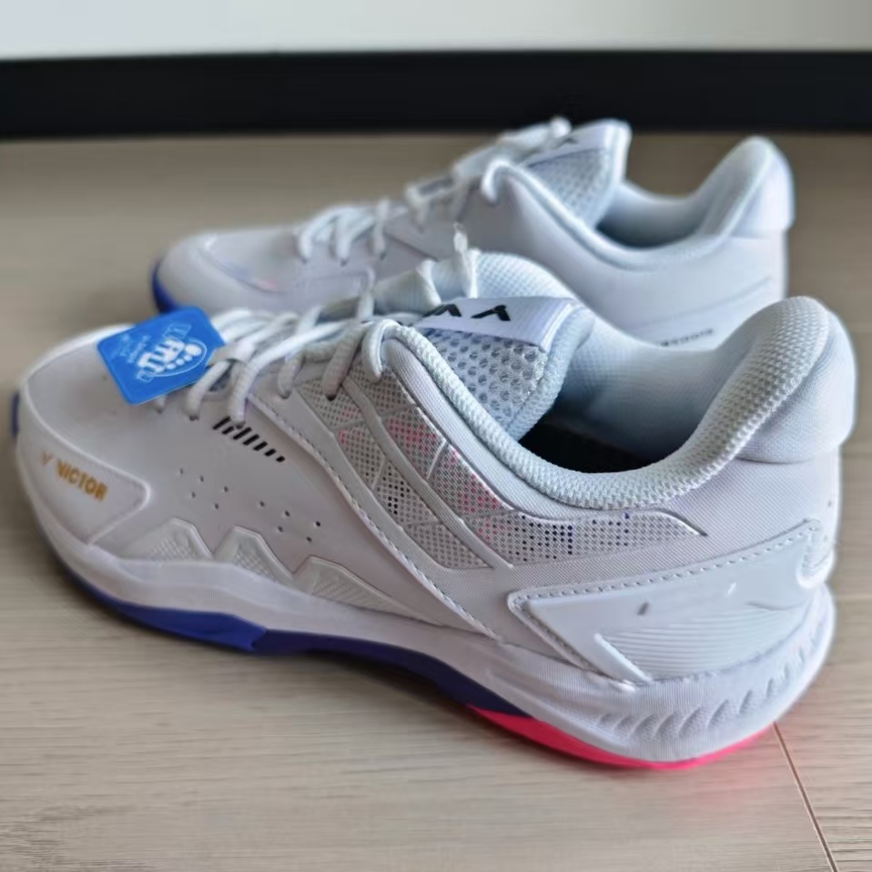 性价比很高的宝藏羽毛球鞋