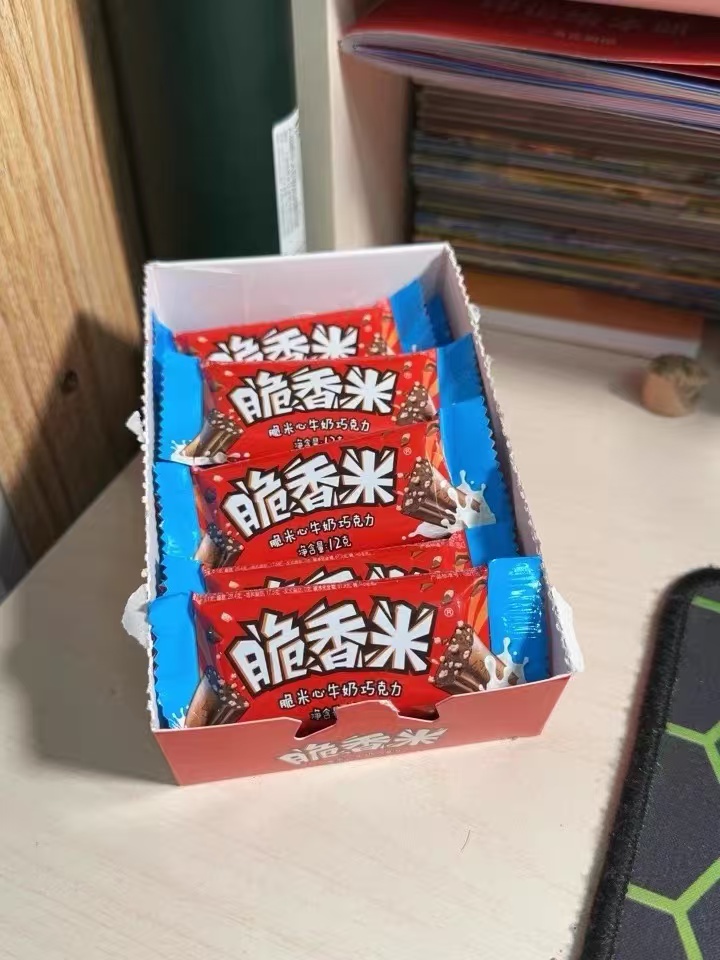 德芙脆香米巧克力一口一个真是太过瘾了