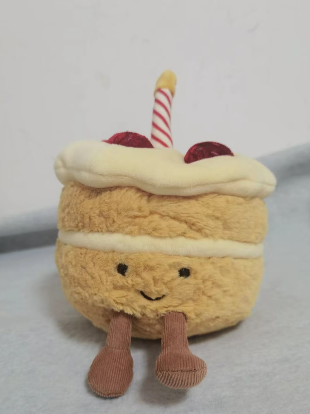 过生日就应该买这款生日蛋糕毛绒玩具