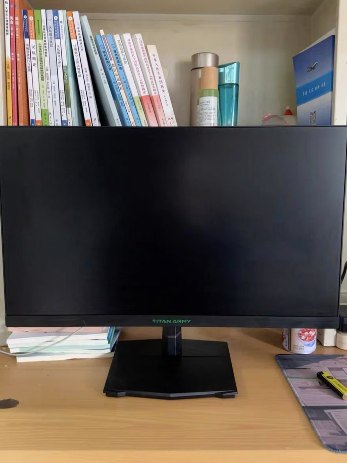 新买的性价比电竞显示器到手了
