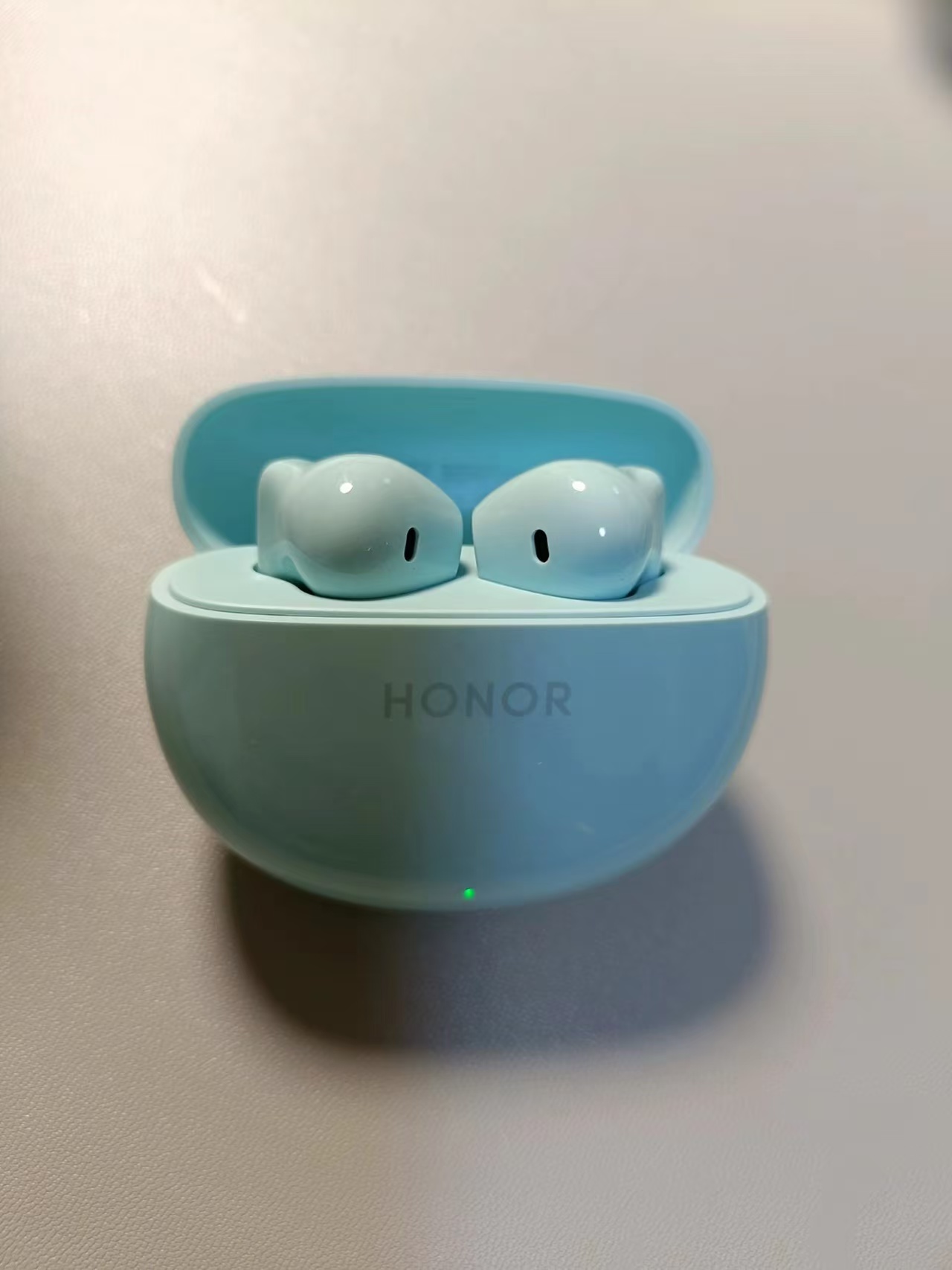 一款超轻盈的长续航耳机🎧它来啦！