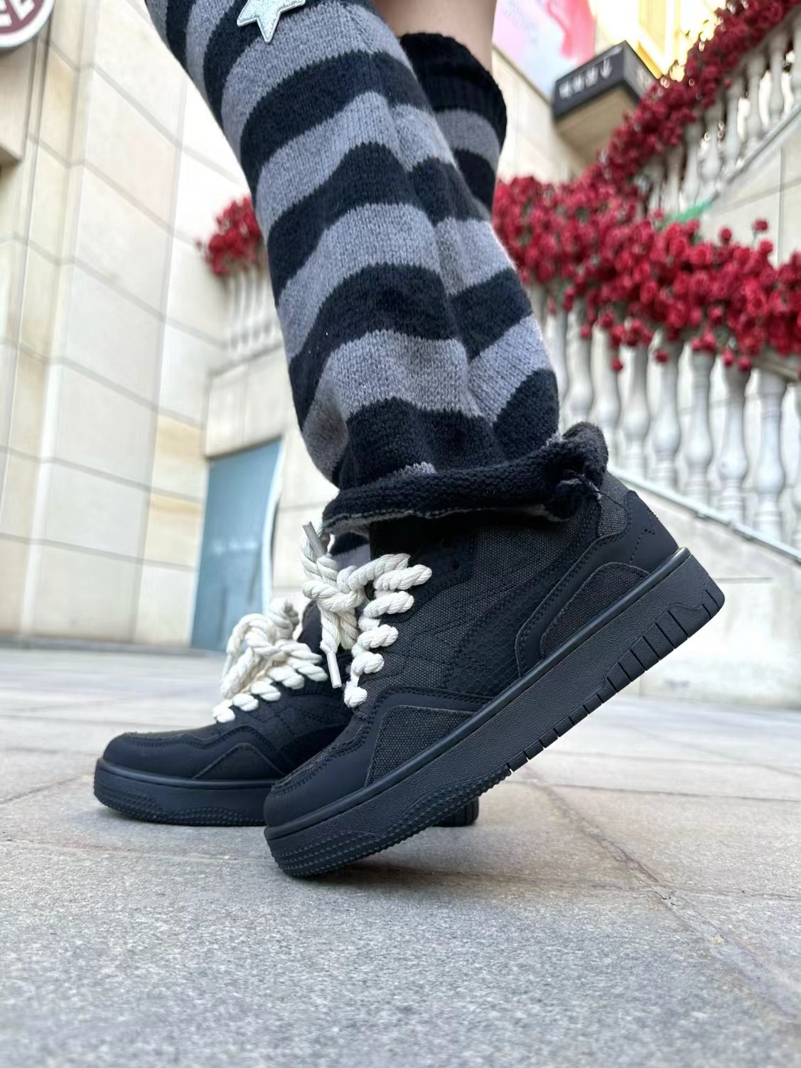 嘎嘎帅的黑色板鞋👟很难不爱