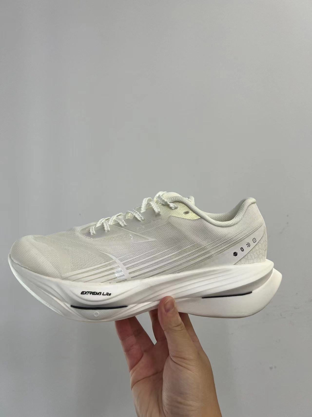 我敢说这是迄今为止最柔和的碳板鞋👟