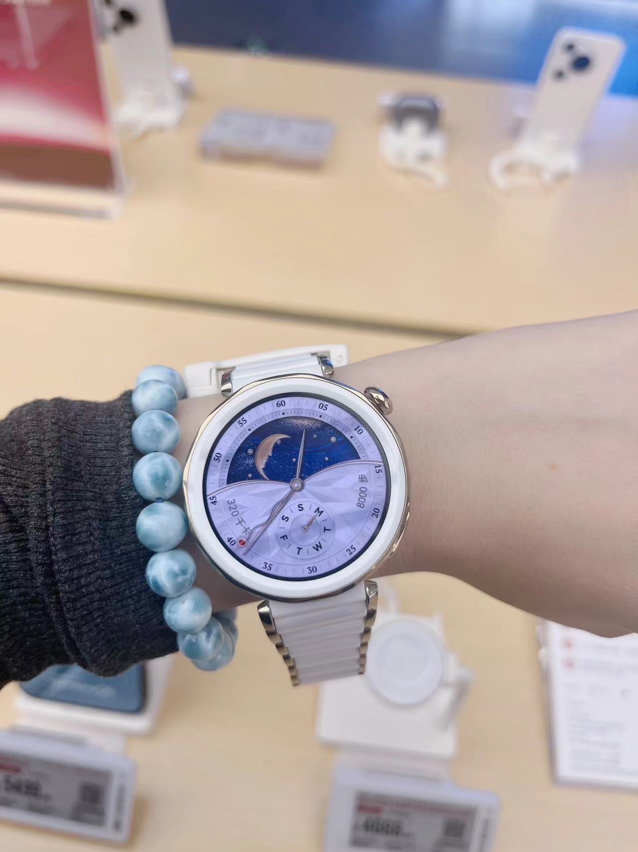 这也太好看了吧！！！陶瓷watch！