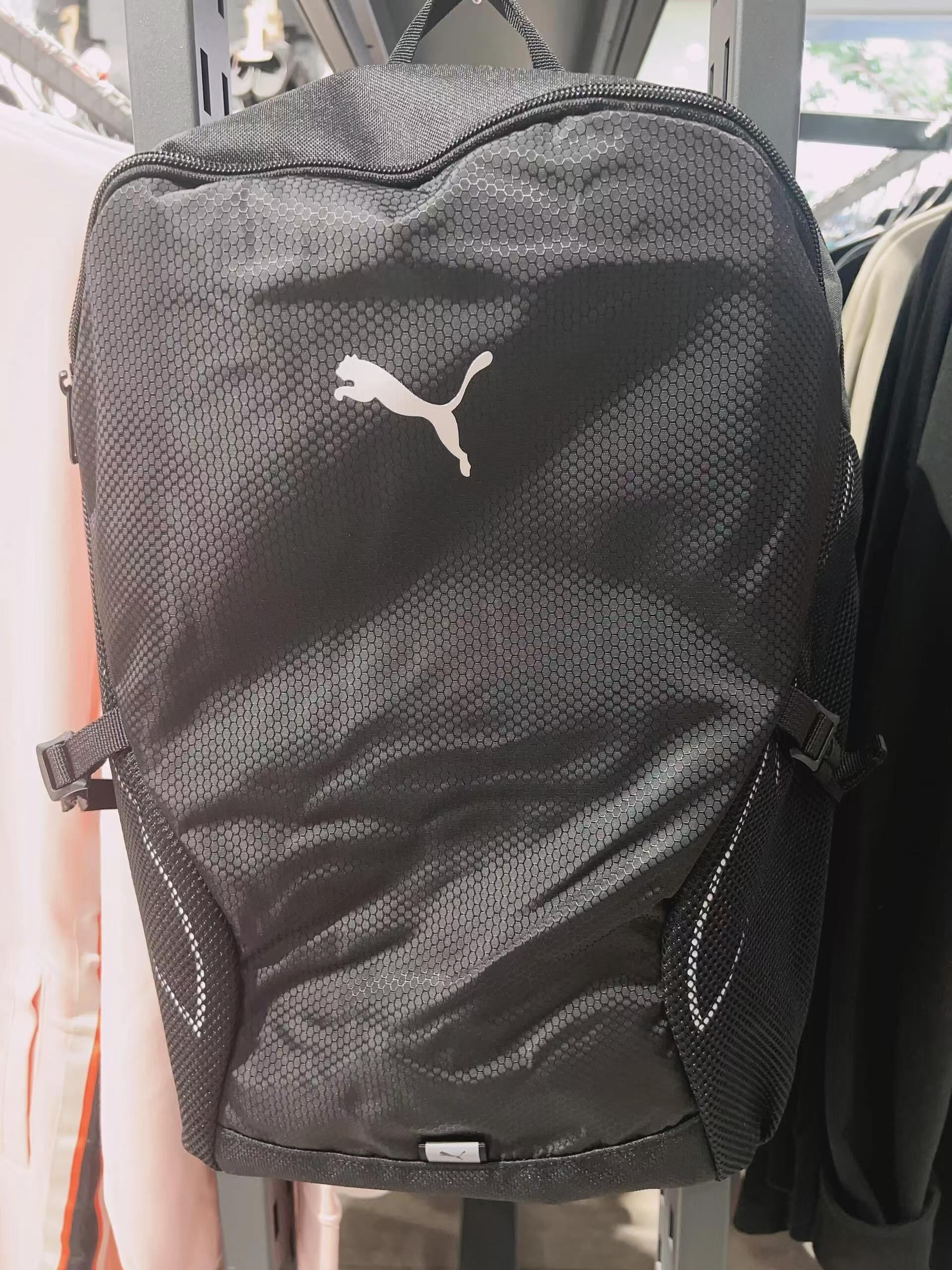 背过就离不开的双肩包