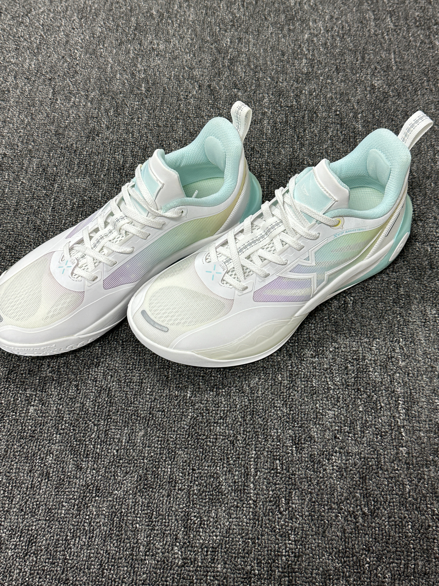 穿这双去球场又酷又能打🏀 猛男的梦中情鞋