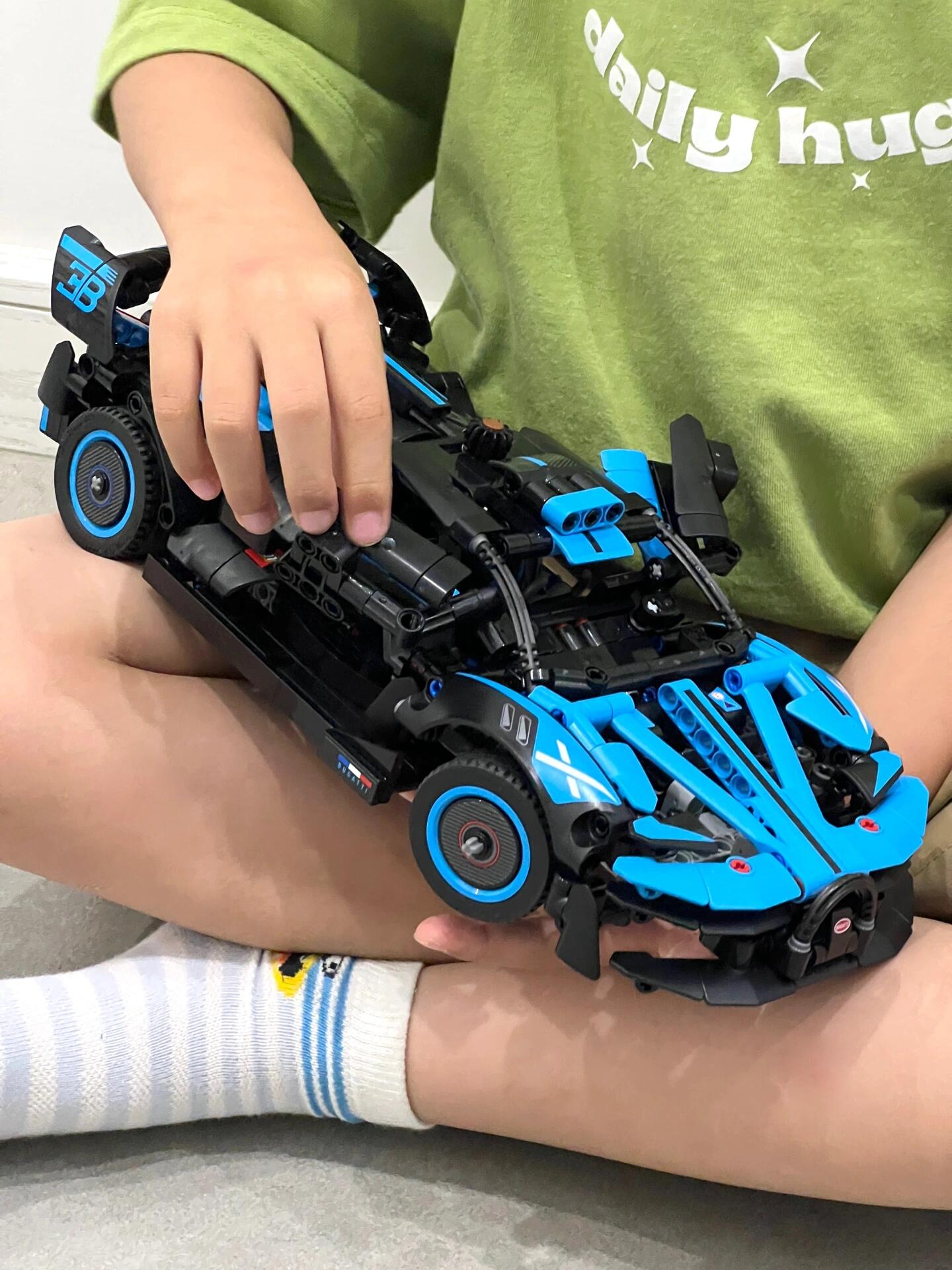 6岁首次挑战机械组🤯差点就被布加迪打败了