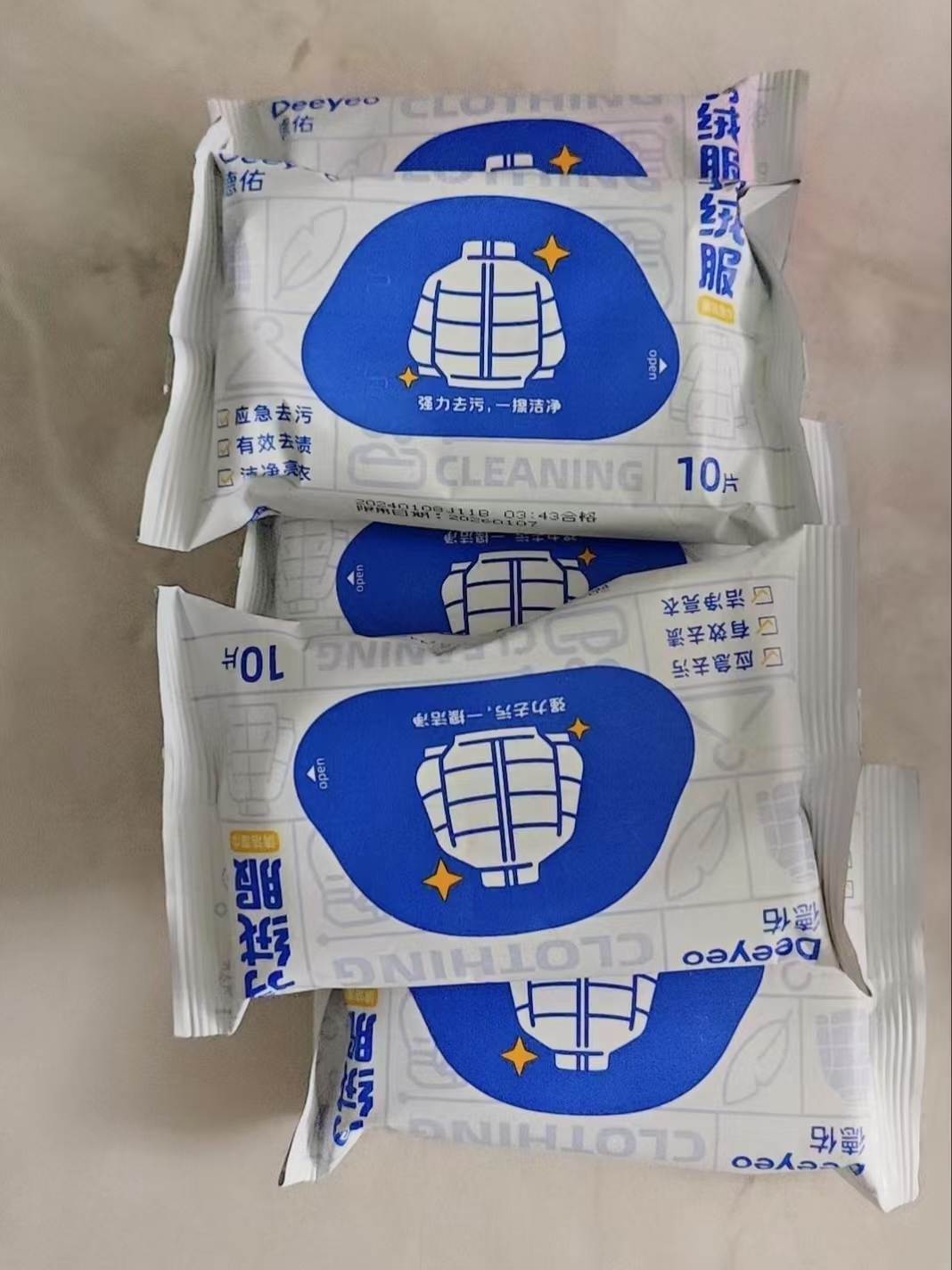 湿巾中的战斗机！湿润适中，清洁力强