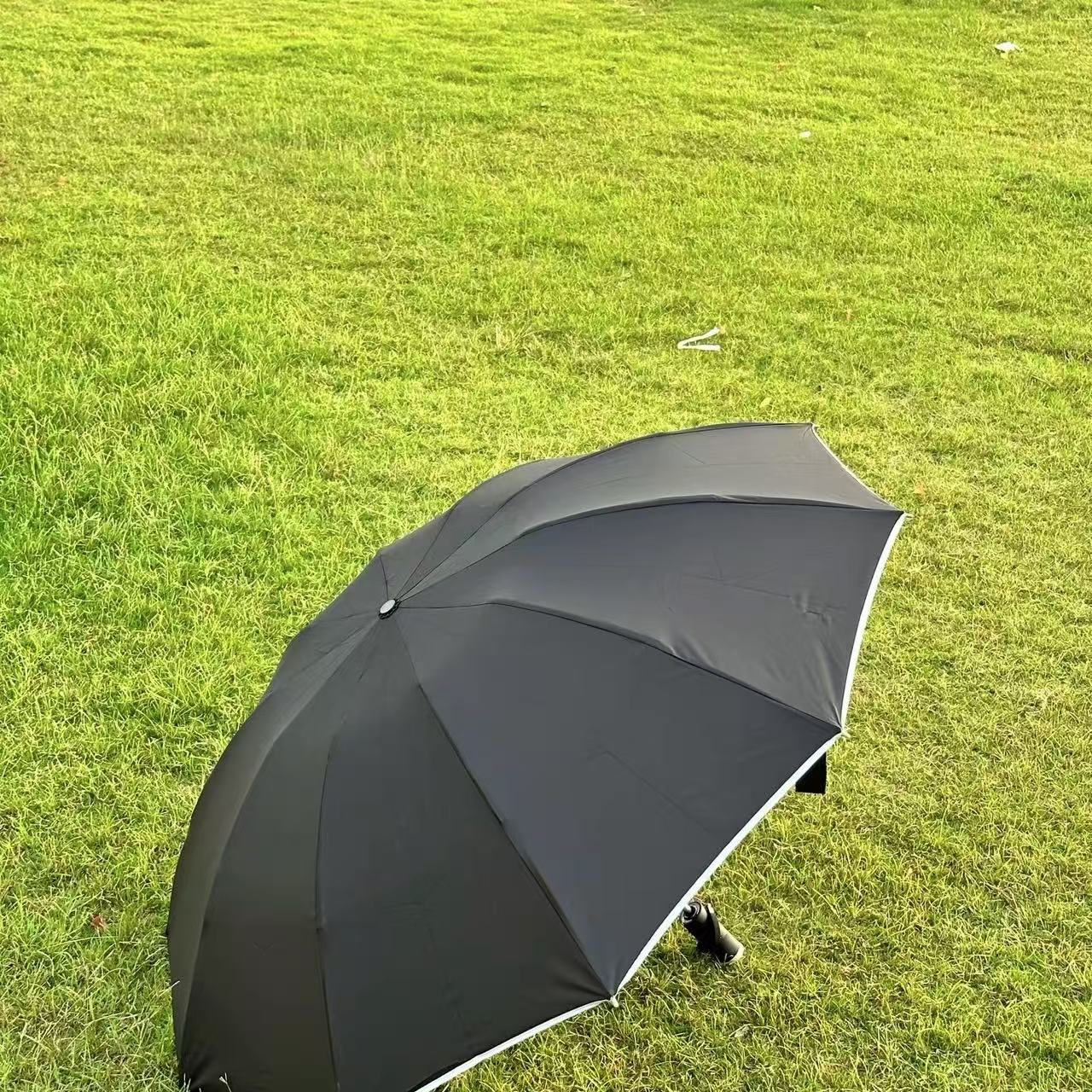 带灯的雨伞，夜晚超方便👍