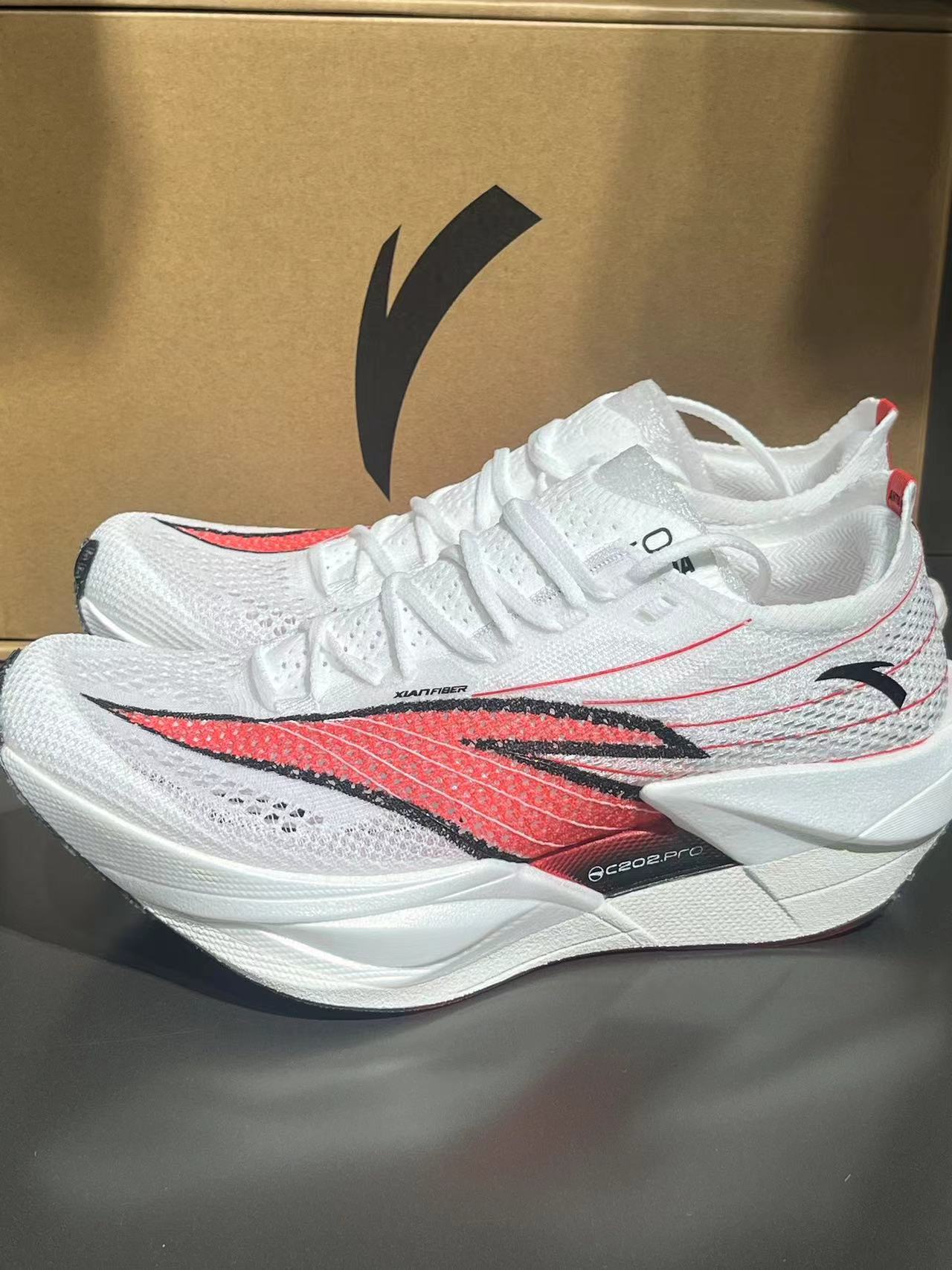 超酷😎一眼爱上的马拉松专业跑鞋👟