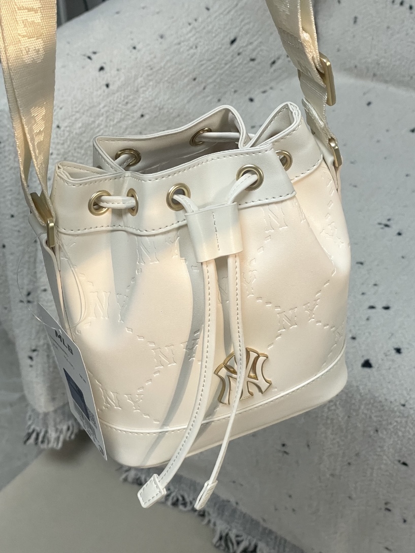 什么？你还没有这个👛吗？不是吧不是吧 