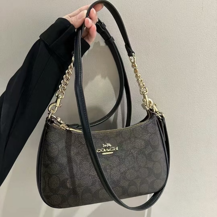 太香了🔥逛街必背 ！蔻驰老花👛 