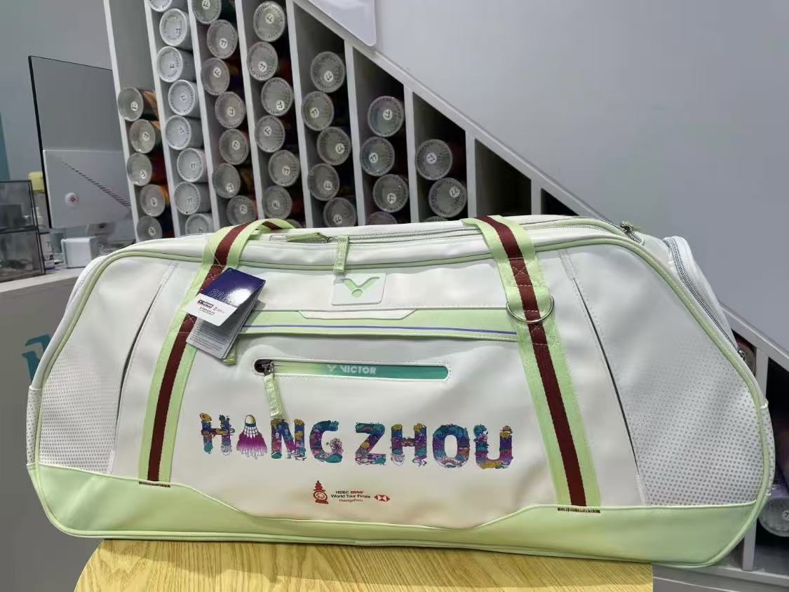 淘到一只可以放羽毛球拍的多功能运动背包🎒