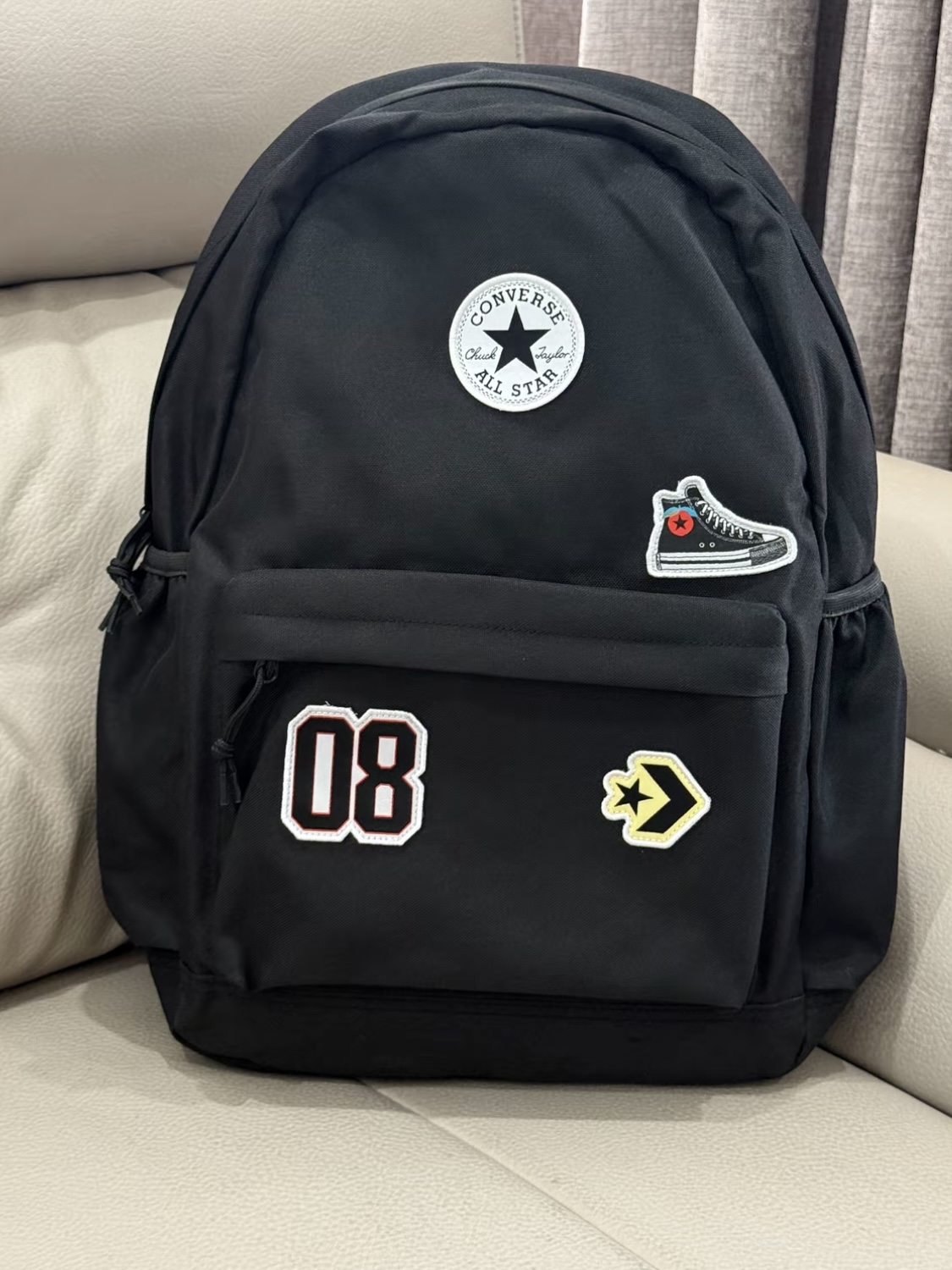 大学生都爱的匡威书包！