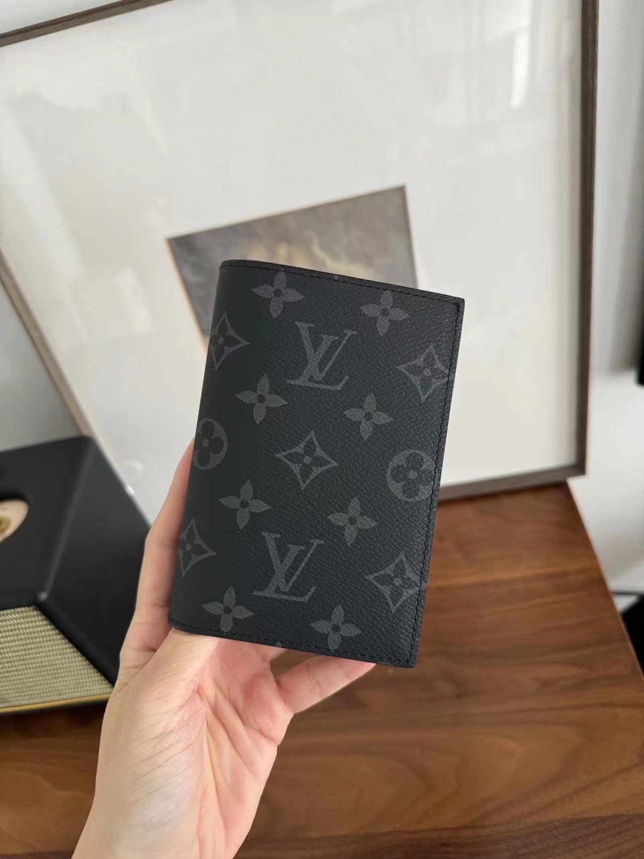 送男生绝佳的生日礼物｜LV卡包