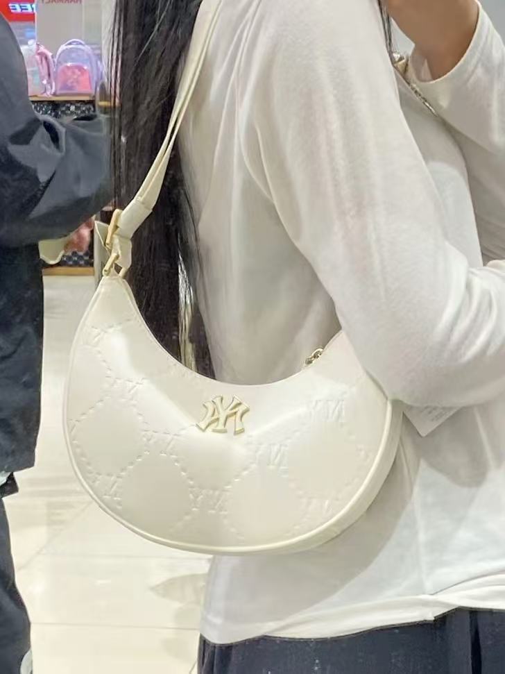 秋冬的时尚装备可以安排起来啦