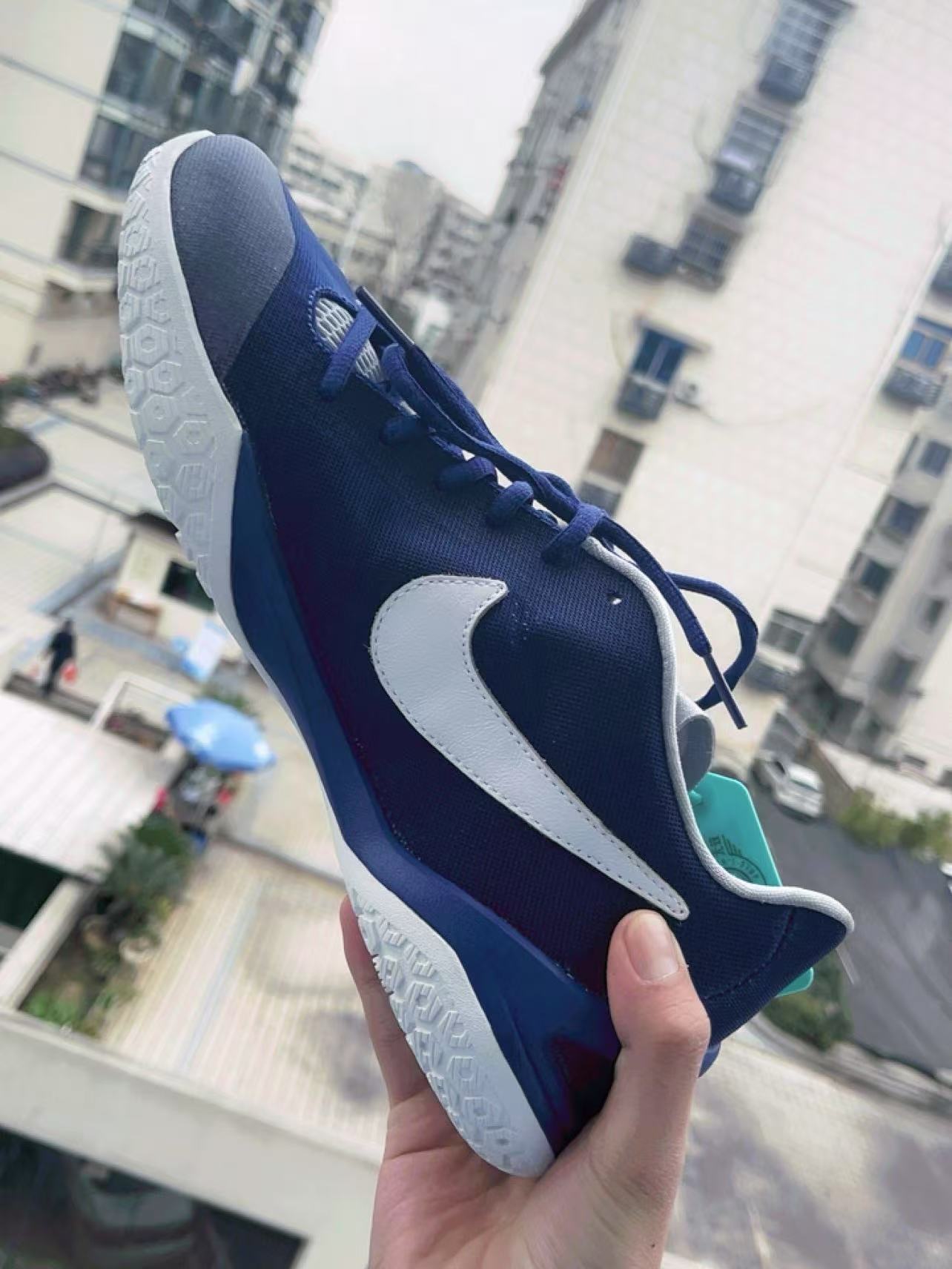 穿这双鞋丈量城市吧！😍