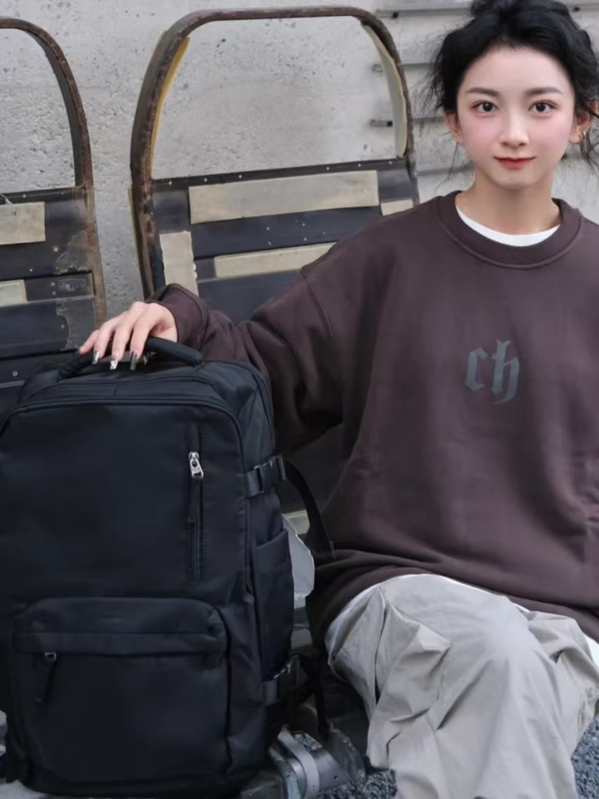 背上喜欢的包包，立马出发！