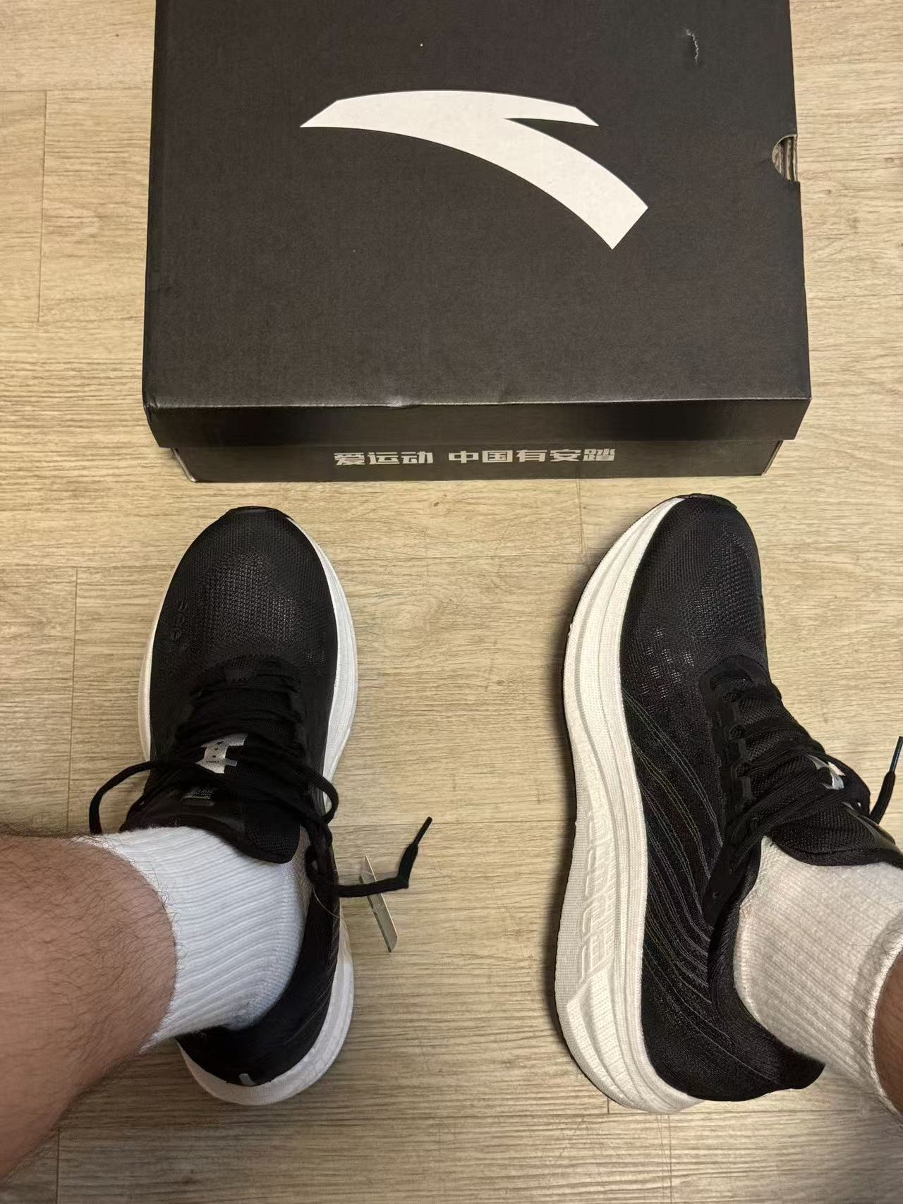 能把冠军写在鞋上的款式丨安踏冠军3跑步鞋