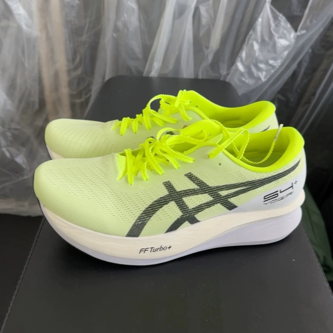 第一双碳板鞋 Asics S4+ Yogiri 开跑