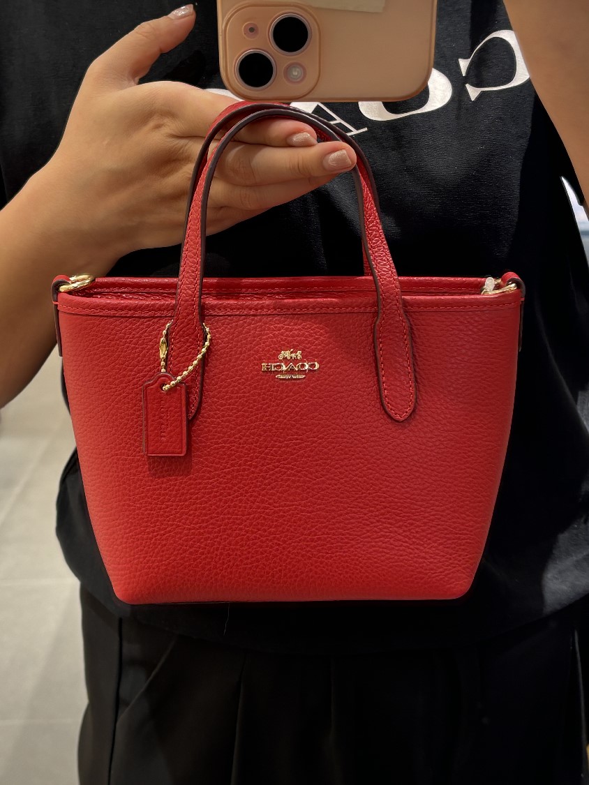 这么好看的小包包👜到底是谁家的