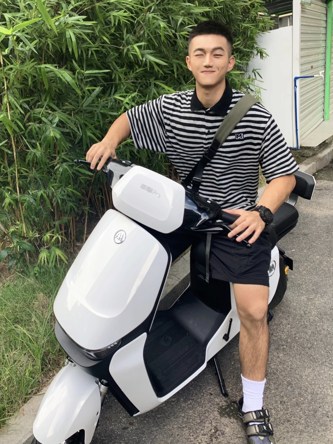 全款拿下打工人生涯第一台车！