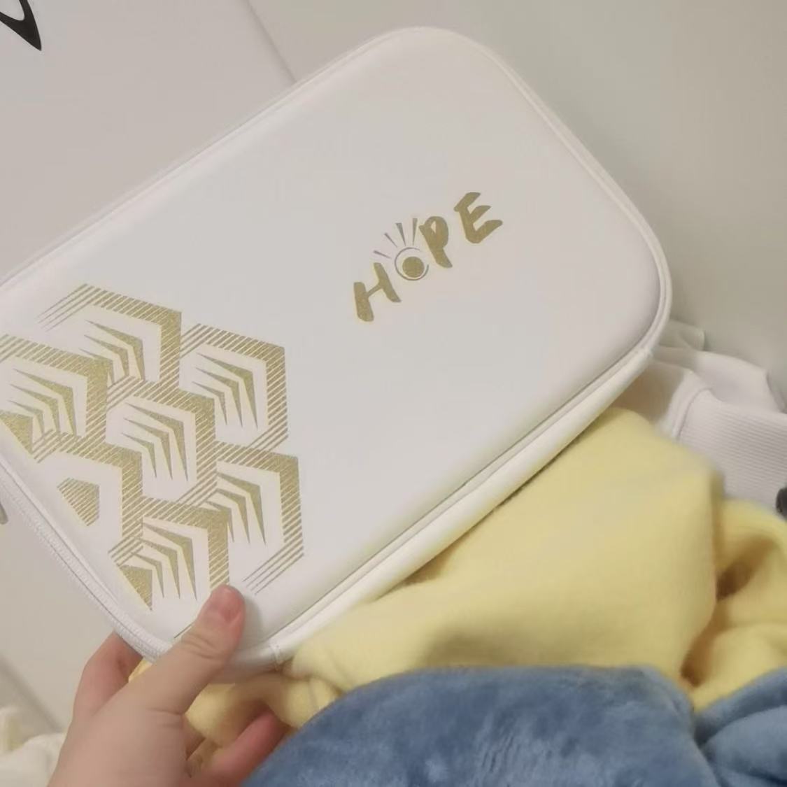 乒乓球拍包？这简直像艺术品啊…