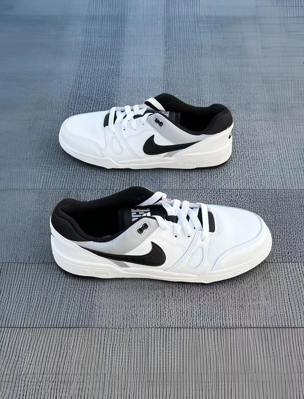 黑白简约风格Nike，只要性价比!