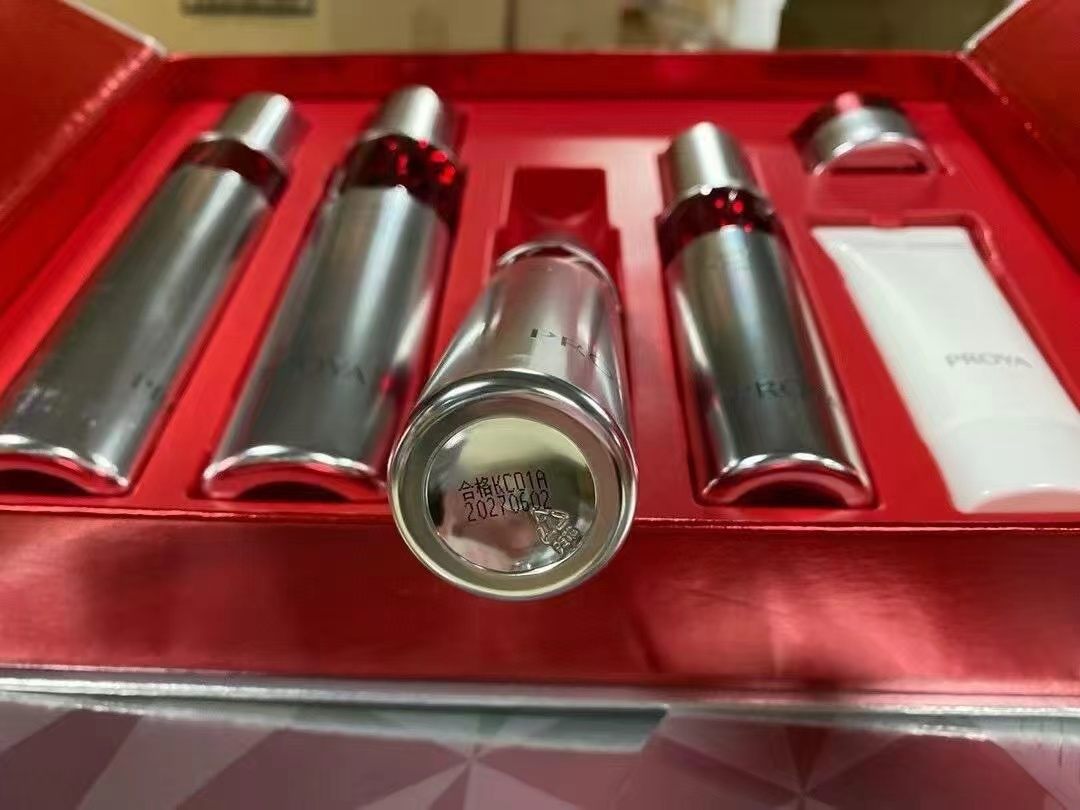 空瓶后又囤了一套！抗衰水乳届的狠角色！