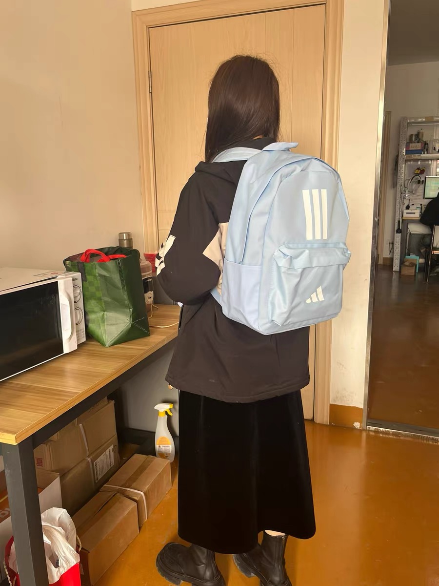 💕阿迪达斯双肩包 