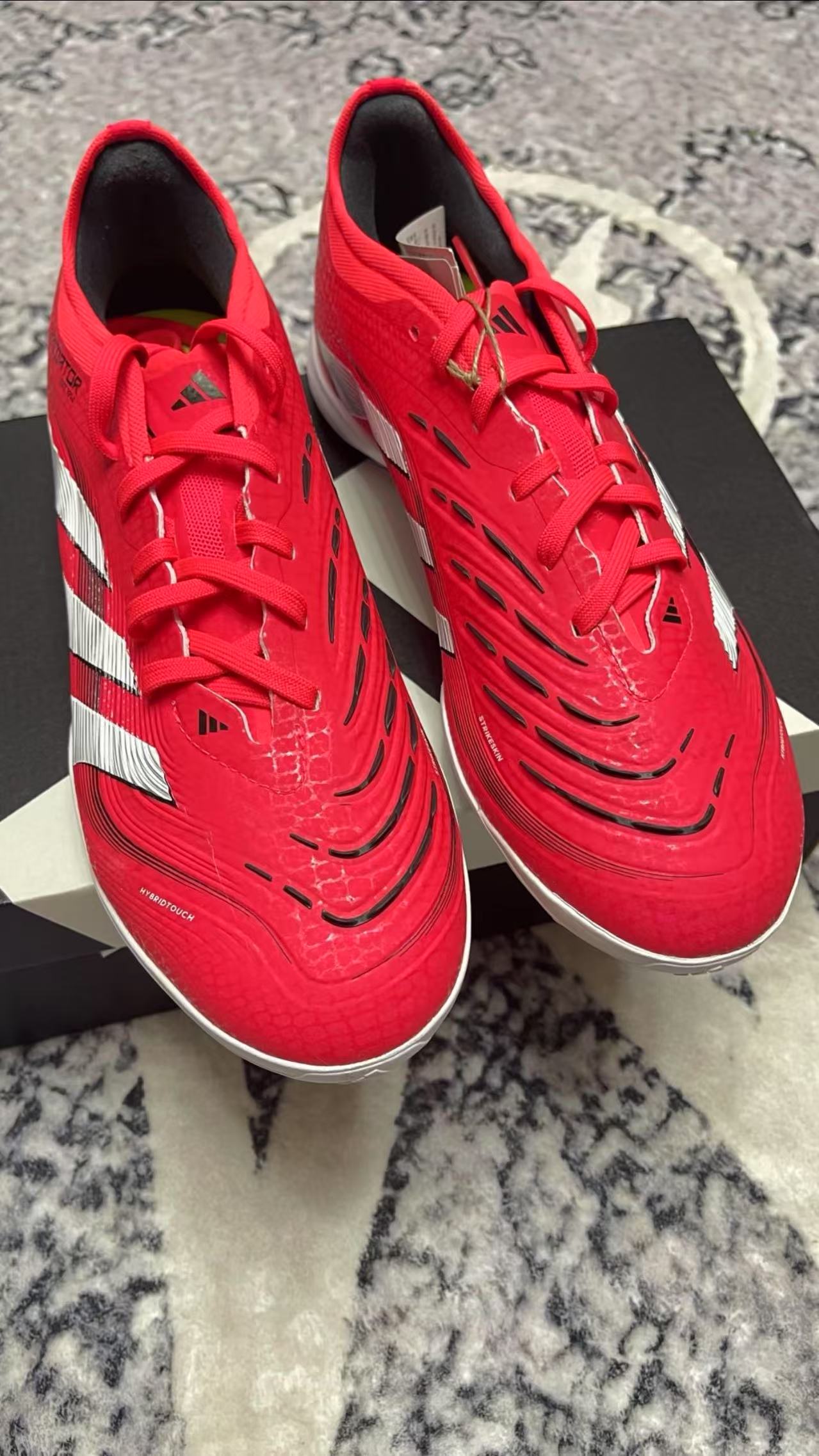 adidas阿迪达斯猎鹰25rf红色鉴赏