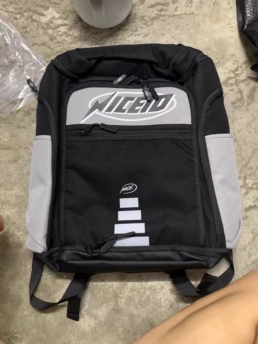 🎒分享一个我最近超级喜欢的双肩包！