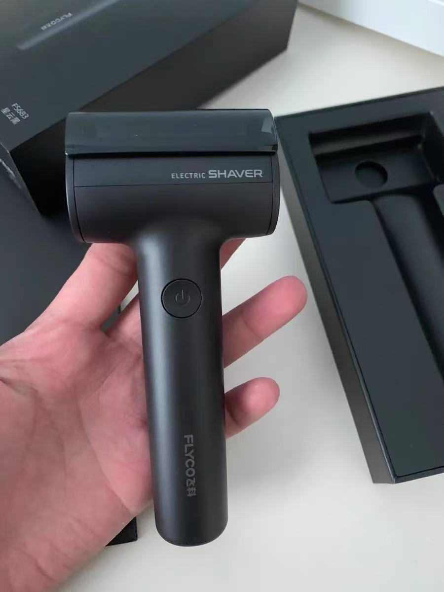 不愧是网上都在推的一款很不错的剃须刀
