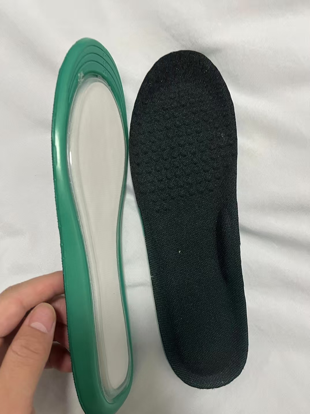 超赞鞋垫！厚实舒适，走路轻松没压力