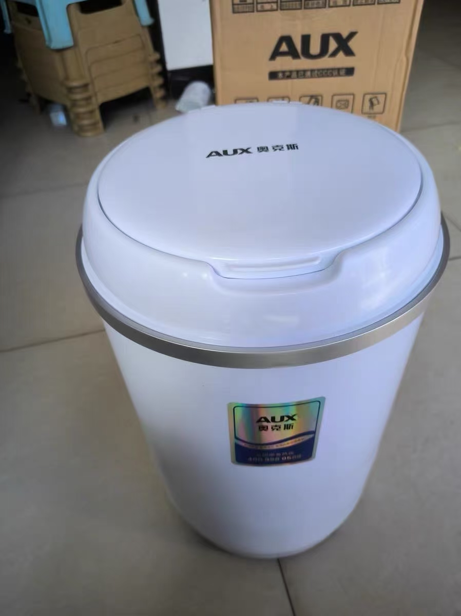 刷鞋太麻烦？洗鞋机一定要试试