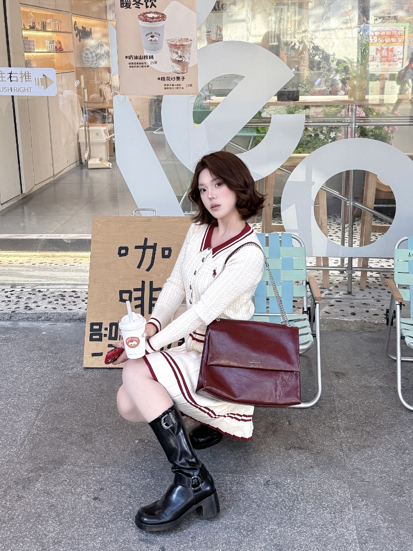 我的新宠小CK包包韩风满满！真的太懂女孩子的心啦👜
