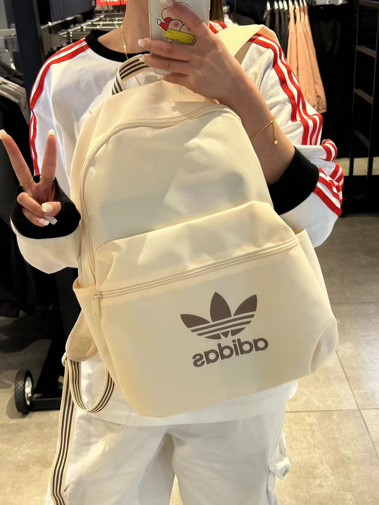 啊啊啊被阿迪达斯这款双肩包拿捏了🤩！