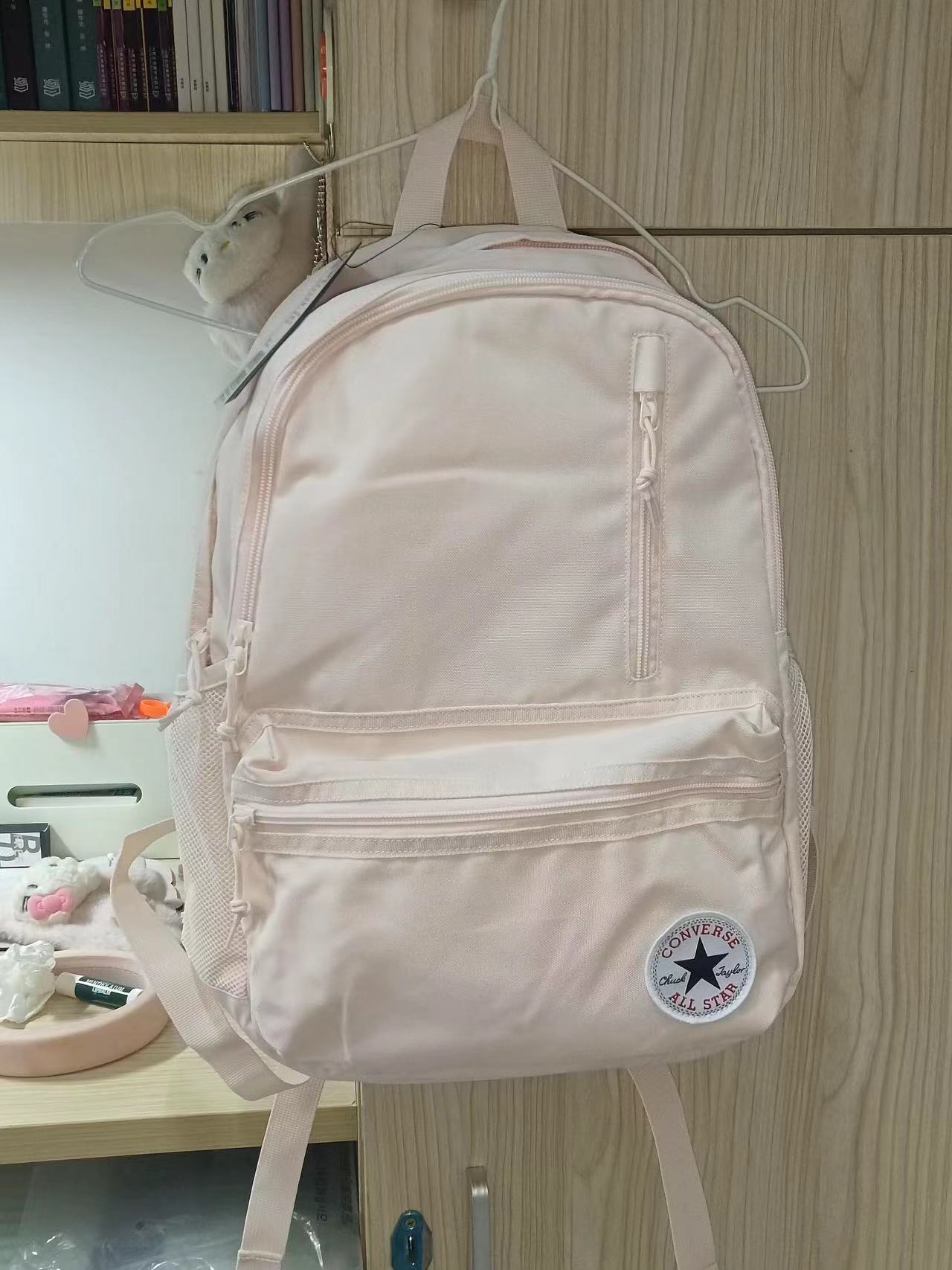 姐妹们！粉色匡威书包也太绝了吧！