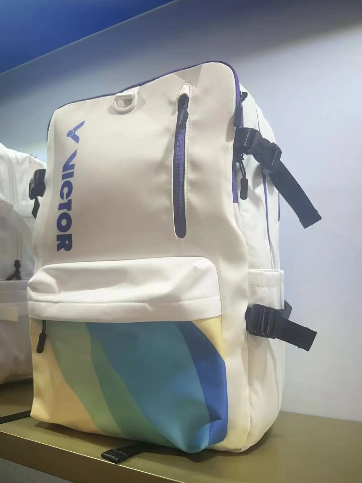🎒这空间在羽毛球界也是很炸裂的存在🏸