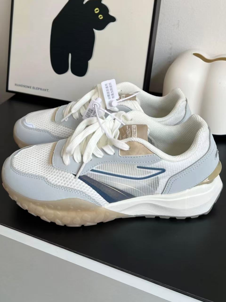 🎊宝子们，361°的酥饼德训鞋来啦，简直是运动休闲的宝藏单品！