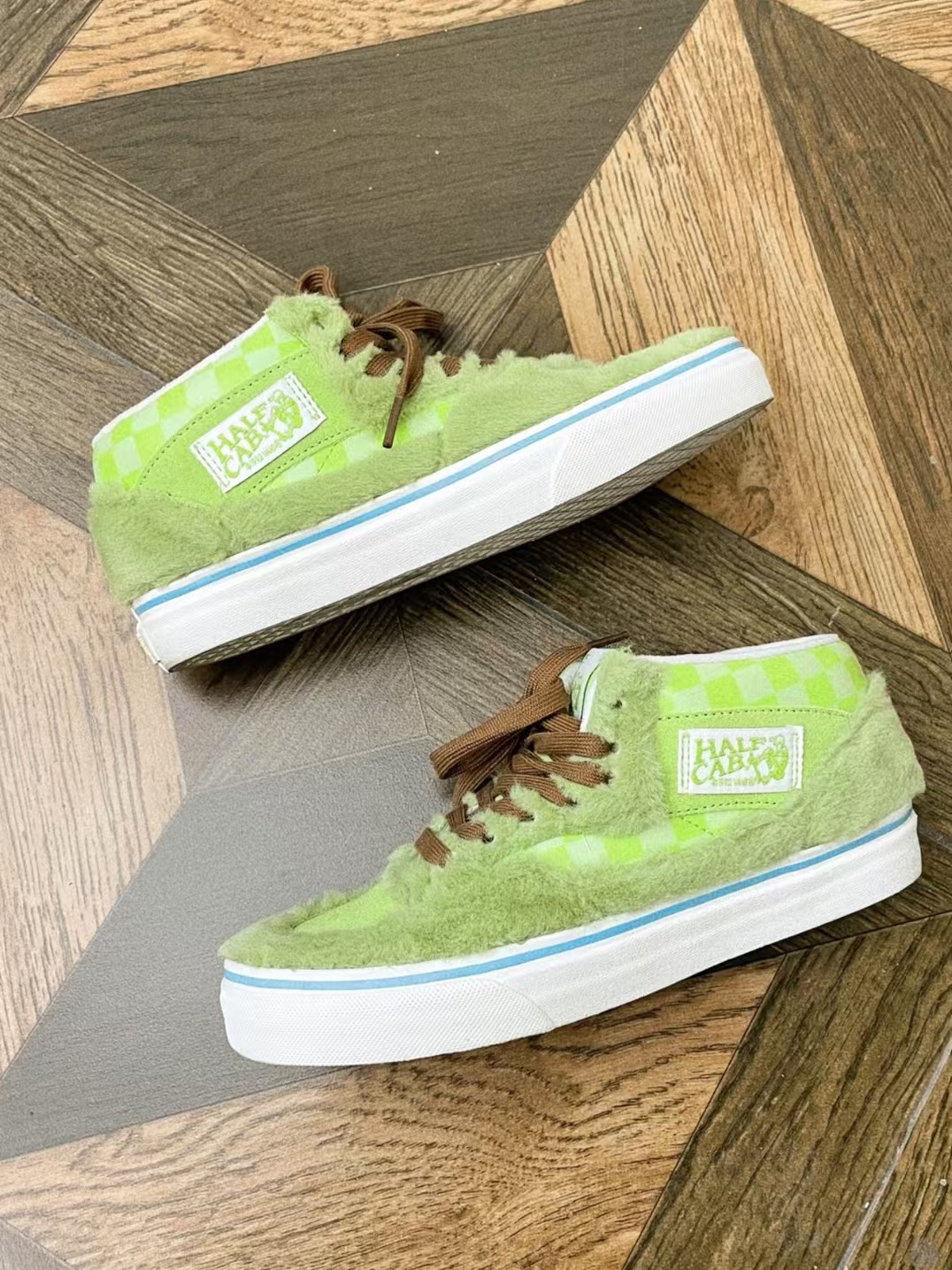 Vans的毛毛鞋你值得拥有
