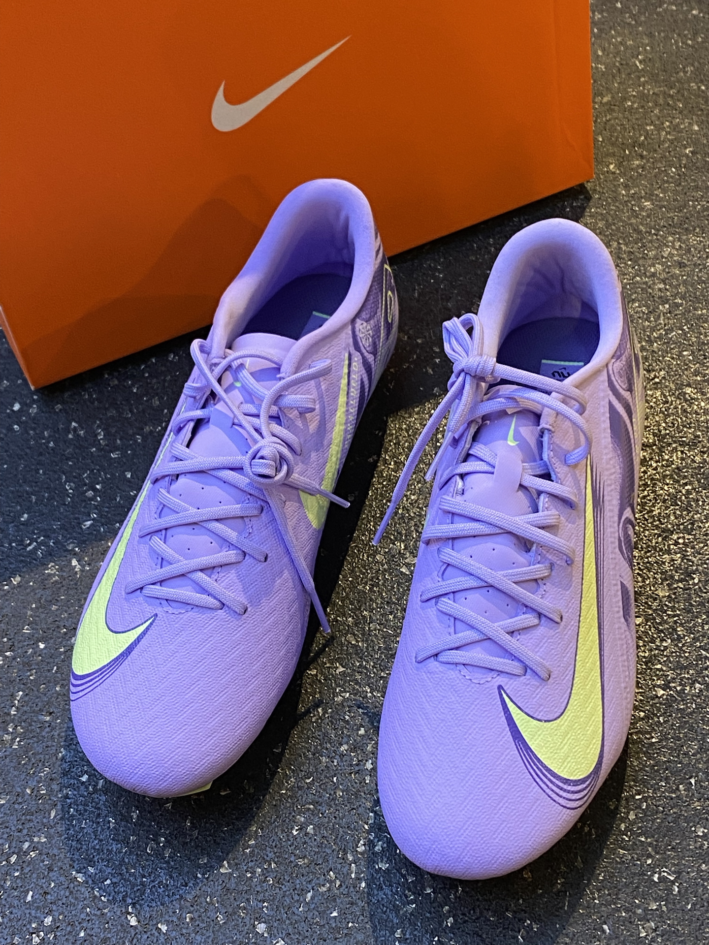 ✨足球场上的梦幻战靴 | Nike ZM Vapor 16